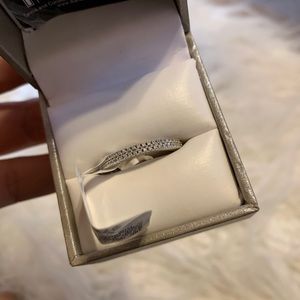 10K white gold diamond band ring
